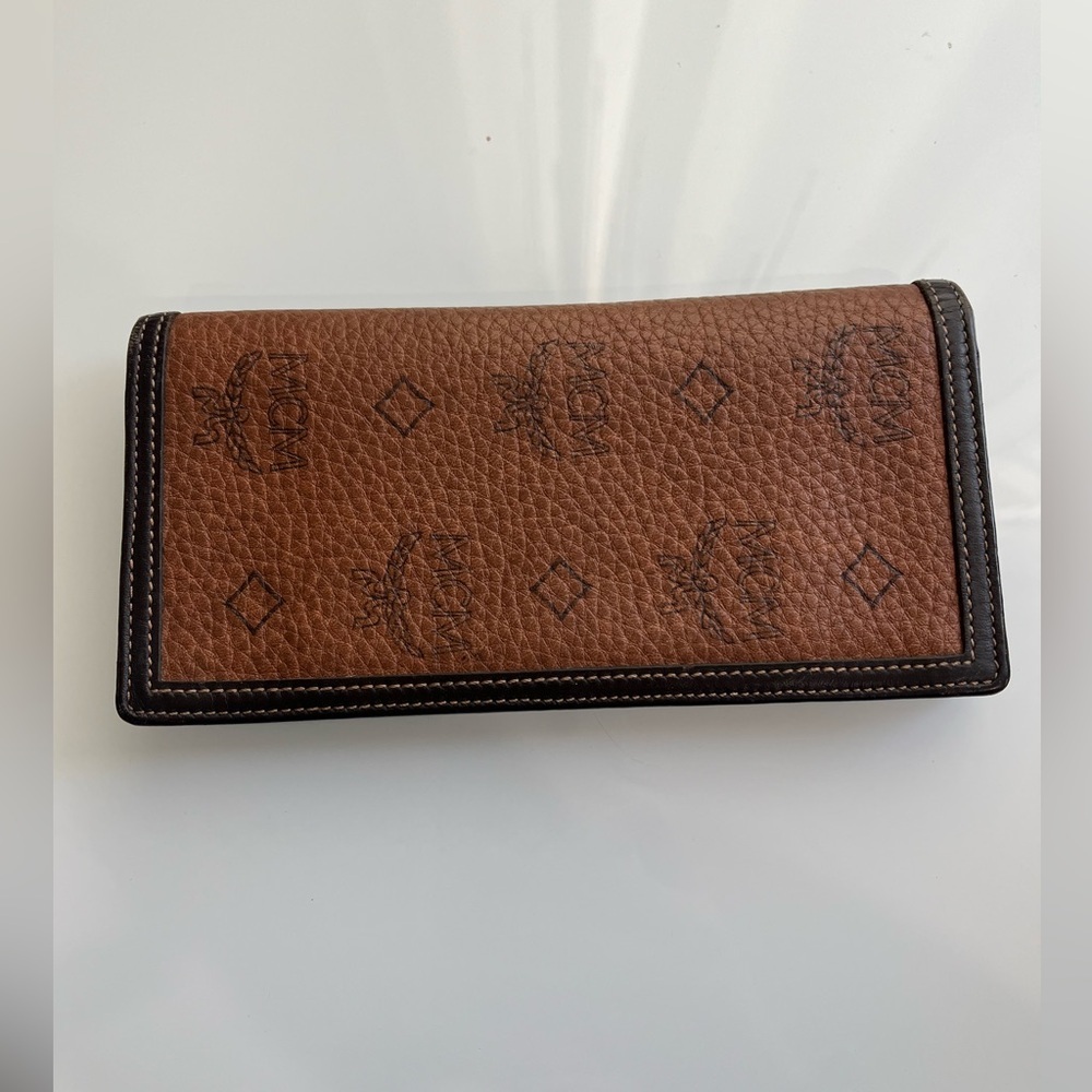 MCM LONG BROWN VISETOS BIFOLD WALLET